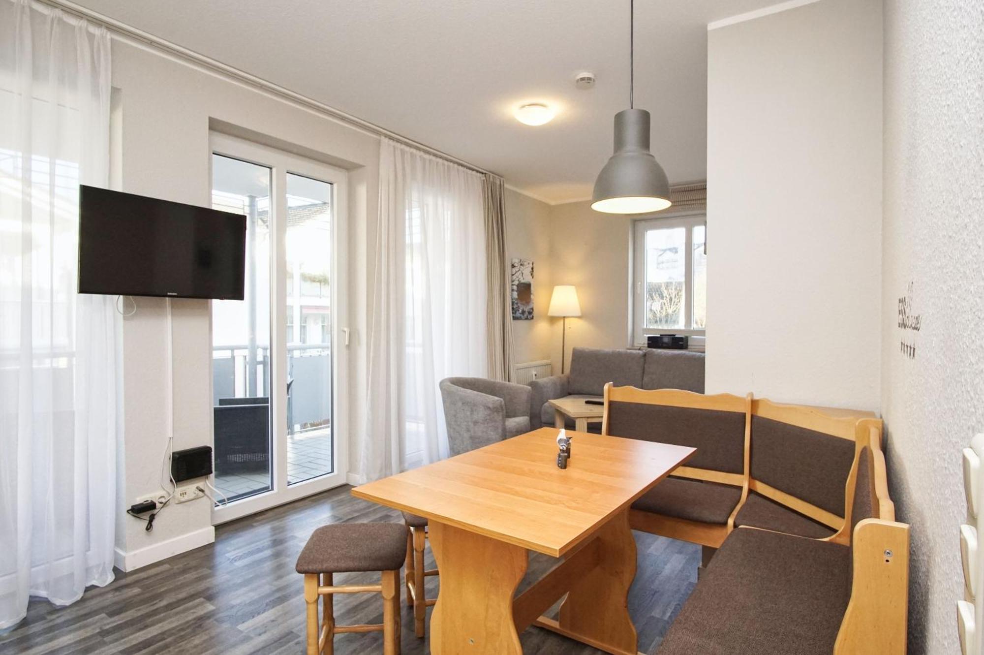 Zentrale Fewo Mit Balkon, Gratis Nutzung Vom Ahoi Erlebnisbad Und Sauna In Sellin - Villa Buskam Fewo 27 Goehren  Eksteriør bilde